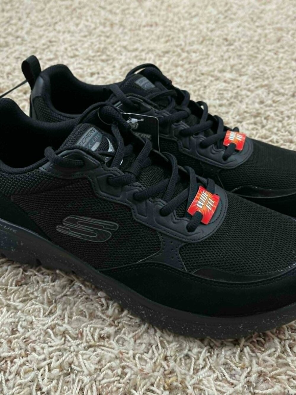 Skechers Men’s Flex Advantage 5.0 Wide Fit Memory Foam Shoes Black, Size 10.5